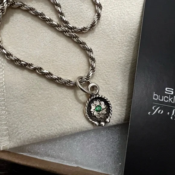 HYO Silver Sterling Silver Necklace with Pendant - Picture 2 of 2